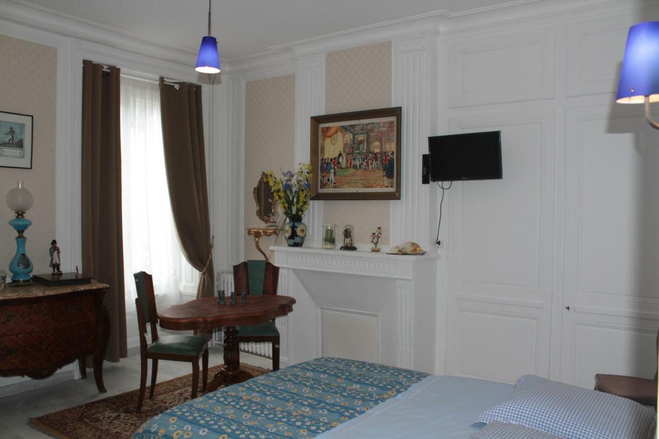 Les Unelli Hotel Cherbourg-en-Cotentin Exterior photo